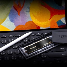 Твердотельный накопитель SSD M.2 2280 2TB ADATA LEGEND 960 [ALEG-960-2TCS] PCIe Gen4x4 with NVMe, 7400/6800, IOPS 750/630K, MTBF 2M, 3D NAND, 1560TBW, 0,43DWPD, Heat Sink, SMI SM2264, Work with PS5, RTL